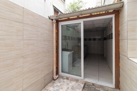Apartamento para alugar com 55m², 2 quartos e sem vaga Apartamento para alugar com 55m², 2 quartos e sem vagaCozinha e Área de Serviço