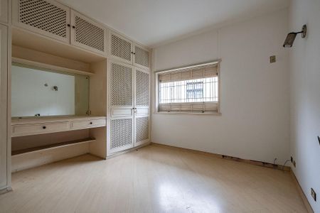 Quarto 2 de casa à venda com 3 quartos, 265m² em Jardim Europa, São Paulo