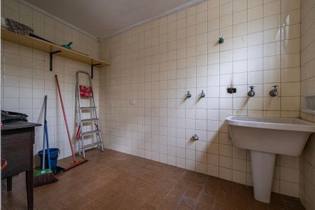 Casa à venda com 265m², 3 quartos e 2 vagas Casa à venda com 265m², 3 quartos e 2 vagasÁrea de Serviço