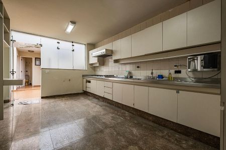 Casa à venda com 265m², 3 quartos e 2 vagas Casa à venda com 265m², 3 quartos e 2 vagasCozinha