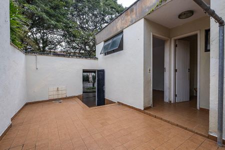 Casa à venda com 265m², 3 quartos e 2 vagas Casa à venda com 265m², 3 quartos e 2 vagasÁrea de Serviço