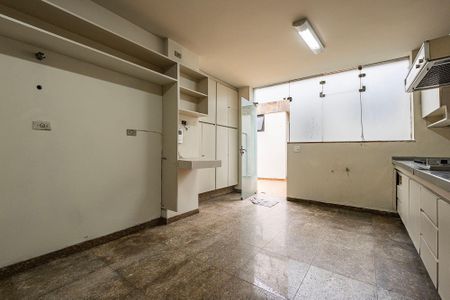 Casa à venda com 265m², 3 quartos e 2 vagas Casa à venda com 265m², 3 quartos e 2 vagasCozinha
