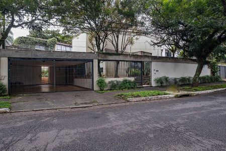 Casa à venda com 265m², 3 quartos e 2 vagas Casa à venda com 265m², 3 quartos e 2 vagasFachada