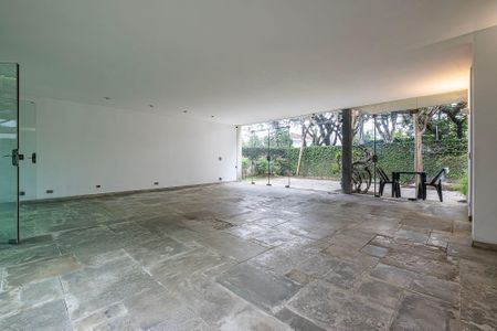 Sala de casa à venda com 3 quartos, 265m² em Jardim Europa, São Paulo