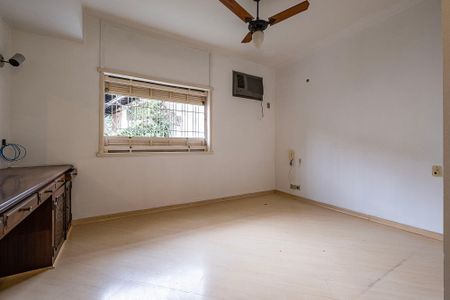 Casa à venda com 265m², 3 quartos e 2 vagas Casa à venda com 265m², 3 quartos e 2 vagasSuíte