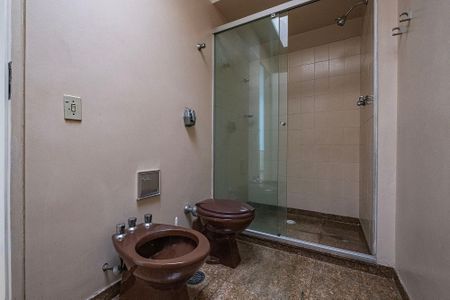 Casa à venda com 265m², 3 quartos e 2 vagas Casa à venda com 265m², 3 quartos e 2 vagasBanheiro