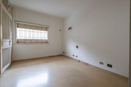 Casa à venda com 265m², 3 quartos e 2 vagas Casa à venda com 265m², 3 quartos e 2 vagasQuarto 2