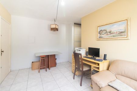 Sala de apartamento à venda com 1 quarto, 40m² em Santo Antônio, Porto Alegre