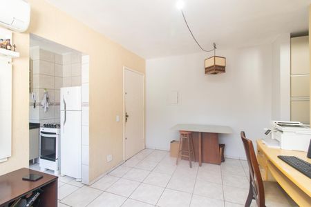 Sala de apartamento à venda com 1 quarto, 40m² em Santo Antônio, Porto Alegre