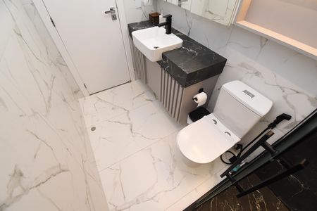 Casa de condomínio para alugar com 151m², 3 quartos e 2 vagasBanheiro da Suíte