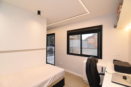 Casa de condomínio para alugar com 151m², 3 quartos e 2 vagasEscritório