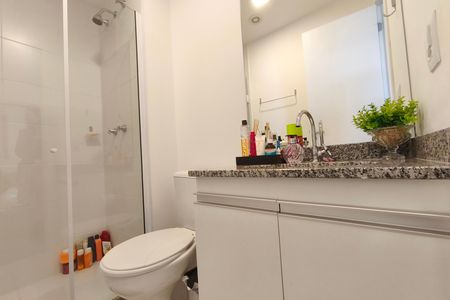 Apartamento à venda com 72m², 2 quartos e 2 vagas Apartamento à venda com 72m², 2 quartos e 2 vagasBanheiro Suíte