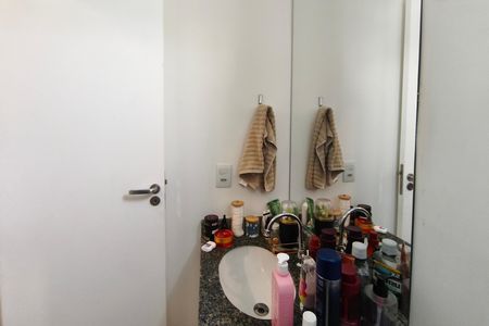 Apartamento à venda com 72m², 2 quartos e 2 vagas Apartamento à venda com 72m², 2 quartos e 2 vagasBanheiro Suíte