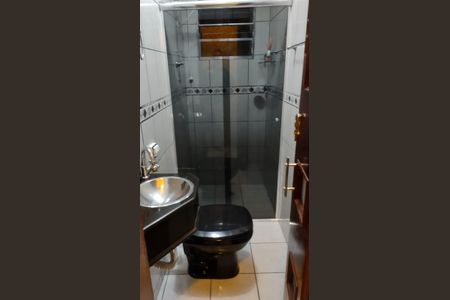 Banheiro de casa para alugar com 2 quartos, 70m² em Jardim Santa Edwirges, Guarulhos