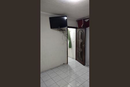 Quarto de casa para alugar com 2 quartos, 70m² em Jardim Santa Edwirges, Guarulhos