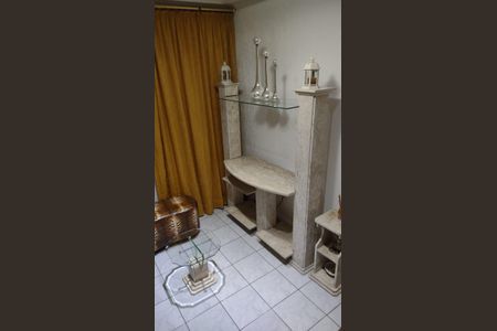 Sala de casa para alugar com 2 quartos, 70m² em Jardim Santa Edwirges, Guarulhos