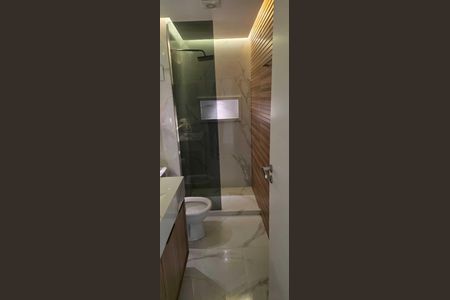 Apartamento para alugar com 140m², 4 quartos e 2 vagas Apartamento para alugar com 140m², 4 quartos e 2 vagasBanheiro