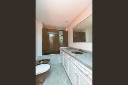 Apartamento para alugar com 151m², 3 quartos e 1 vaga Apartamento para alugar com 151m², 3 quartos e 1 vagaBanheiro 2