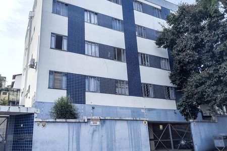 Apartamento à venda com 66m², 3 quartos e 1 vaga Apartamento à venda com 66m², 3 quartos e 1 vagaFachada