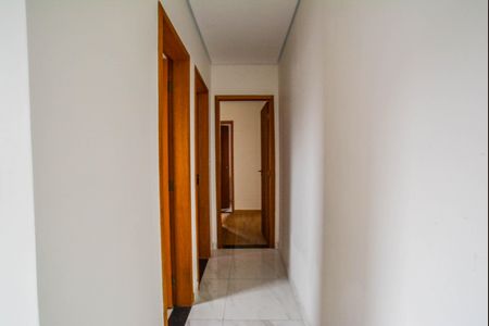 Corredor de apartamento à venda com 2 quartos, 106m² em Jardim das Maravilhas, Santo André