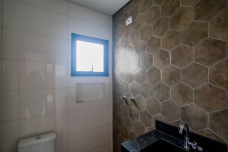 Apartamento à venda com 106m², 2 quartos e 1 vagaBanheiro da Suíte