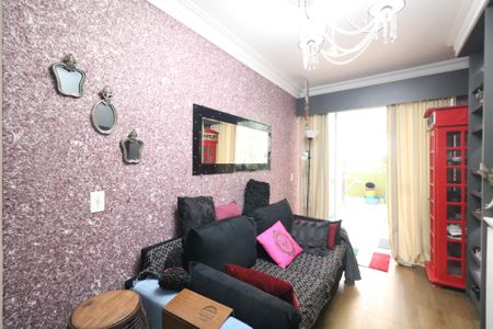 Casa à venda com 192m², 2 quartos e sem vaga Casa à venda com 192m², 2 quartos e sem vagaSala