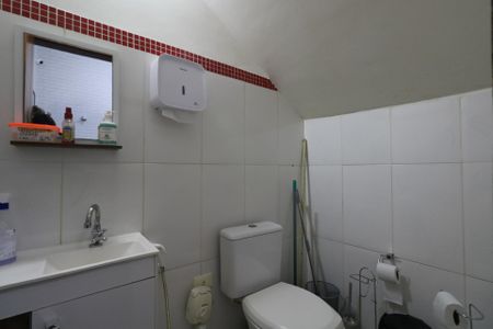 Casa à venda com 192m², 2 quartos e sem vaga Casa à venda com 192m², 2 quartos e sem vagaEdícula