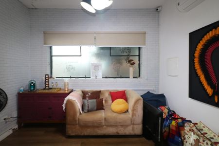 Casa à venda com 192m², 2 quartos e sem vaga Casa à venda com 192m², 2 quartos e sem vagaEdícula