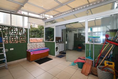 Casa à venda com 192m², 2 quartos e sem vaga Casa à venda com 192m², 2 quartos e sem vagaVaranda