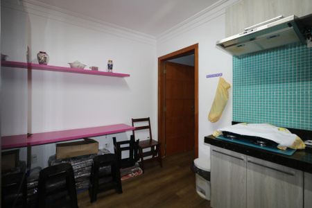Casa à venda com 192m², 2 quartos e sem vaga Casa à venda com 192m², 2 quartos e sem vagaCozinha