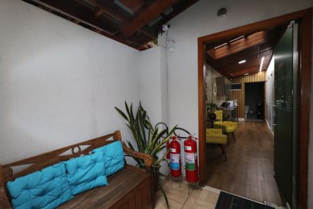 Casa à venda com 192m², 2 quartos e sem vaga Casa à venda com 192m², 2 quartos e sem vagaEntrada