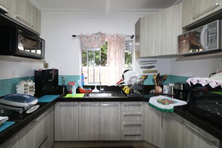 Casa à venda com 192m², 2 quartos e sem vaga Casa à venda com 192m², 2 quartos e sem vagaCozinha