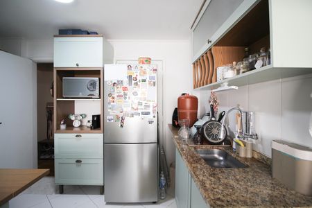Apartamento à venda com 83m², 2 quartos e 1 vaga Apartamento à venda com 83m², 2 quartos e 1 vagaCozinha