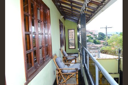 Casa para alugar com 170m², 2 quartos e 2 vagasVaranda suite
