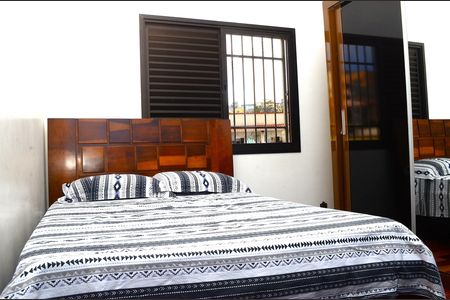 Casa para alugar com 170m², 2 quartos e 2 vagasQuarto 1