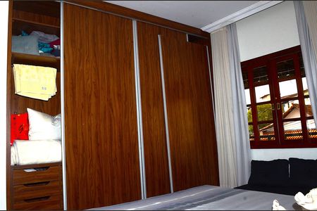Casa para alugar com 170m², 2 quartos e 2 vagasQuarto 2