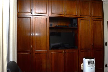 Casa para alugar com 170m², 2 quartos e 2 vagasSuíte