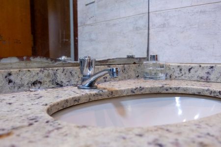 Apartamento para alugar com 69m², 2 quartos e 2 vagas Apartamento para alugar com 69m², 2 quartos e 2 vagasBanheiro da Suíte
