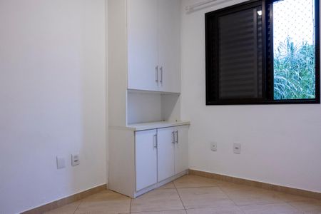 Apartamento para alugar com 69m², 2 quartos e 2 vagas Apartamento para alugar com 69m², 2 quartos e 2 vagasQuarto