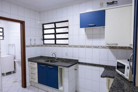 Apartamento para alugar com 69m², 2 quartos e 2 vagas Apartamento para alugar com 69m², 2 quartos e 2 vagasCozinha - Armários