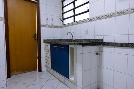 Apartamento para alugar com 69m², 2 quartos e 2 vagas Apartamento para alugar com 69m², 2 quartos e 2 vagasCozinha - Armários