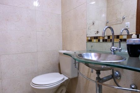 Apartamento para alugar com 69m², 2 quartos e 2 vagas Apartamento para alugar com 69m², 2 quartos e 2 vagasBanheiro Social