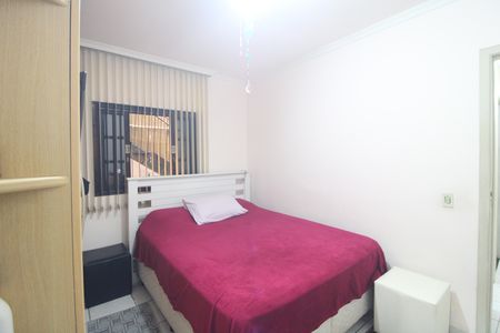Casa à venda com 200m², 4 quartos e 4 vagasSuíte