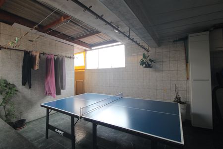 Casa à venda com 200m², 4 quartos e 4 vagasCasa 2 / área comum