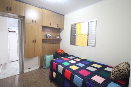 Casa à venda com 200m², 4 quartos e 4 vagasCasa 2/ quarto