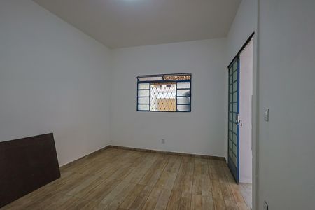 Casa para alugar com 2 quartos, 140m² em Nacional, Contagem