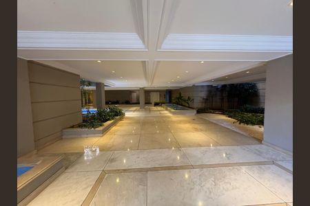 Apartamento à venda com 360m², 4 quartos e 6 vagasFoto 01