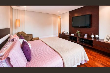 Apartamento à venda com 360m², 4 quartos e 6 vagas