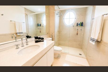 Apartamento à venda com 360m², 4 quartos e 6 vagas