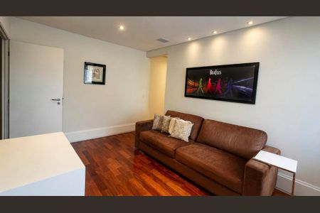 Apartamento à venda com 360m², 4 quartos e 6 vagas